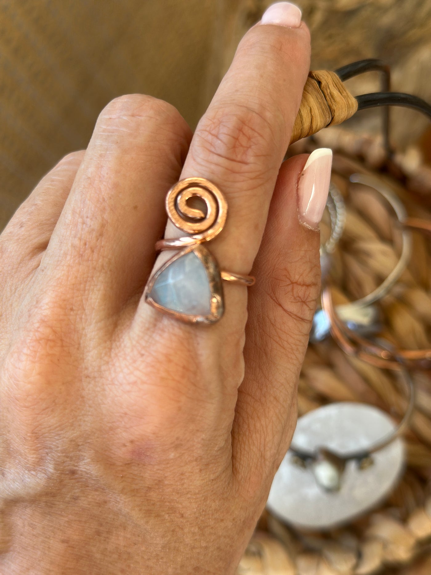 Ay Taşı (Moonstone) Taşlı El Yapımı Bakır Yüzük